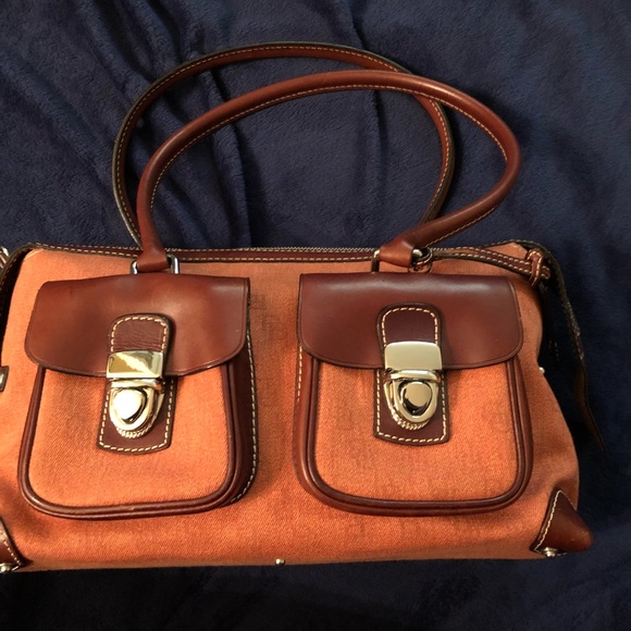 Dooney and Bourke satchel - Picture 1 of 8